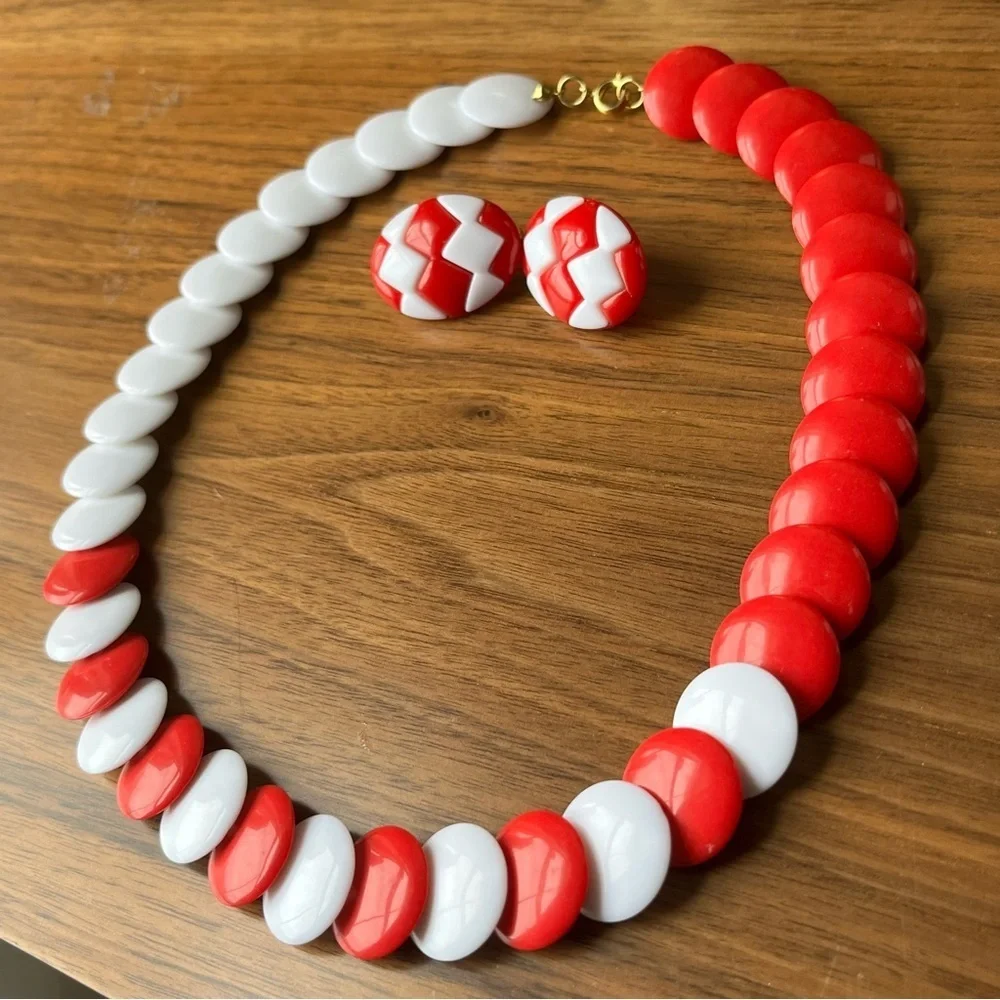 Vintage Cherry Red and Pure White Acrylic Beaded Necklace and Earring Set A1